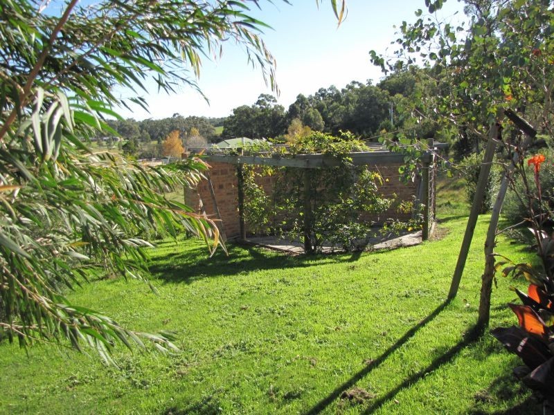 17 Adam View Court, Tanjil East VIC 3825