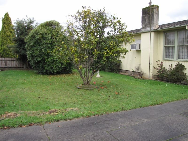 8 Delburn Street, Newborough VIC 3825