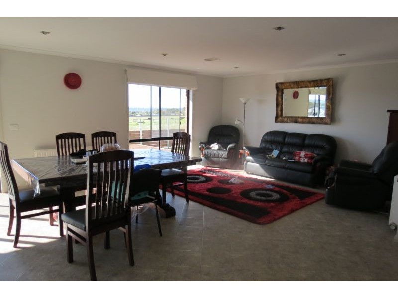 1 Ashlyn Parade, Moe VIC 3825