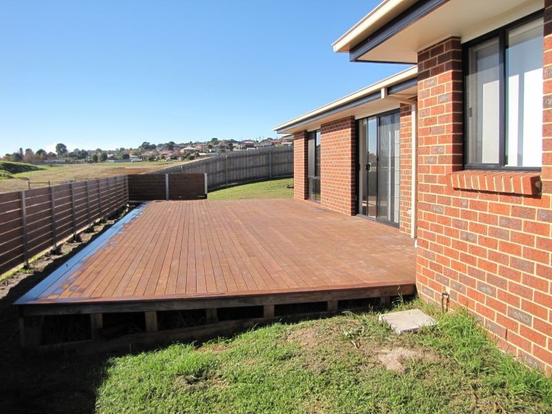 1 Ashlyn Parade, Moe VIC 3825