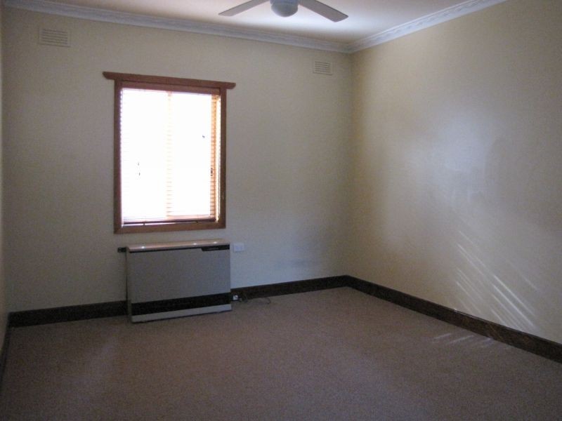 37 Watsons Road, Moe VIC 3825
