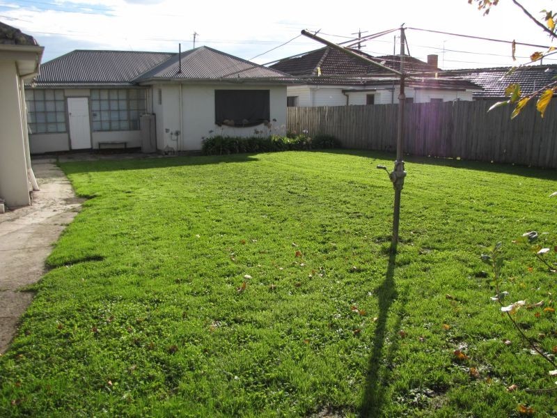 37 Watsons Road, Moe VIC 3825
