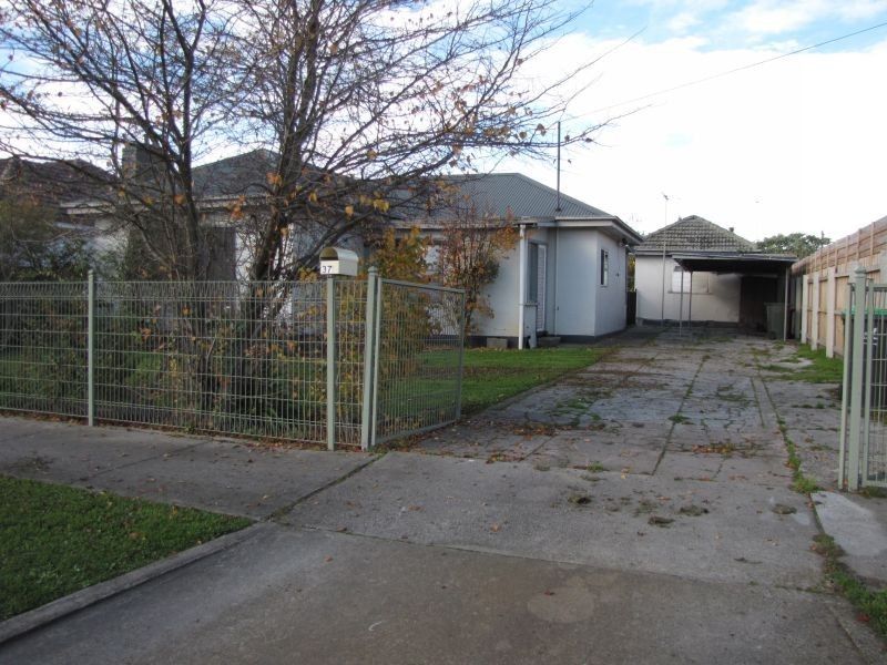 37 Watsons Road, Moe VIC 3825