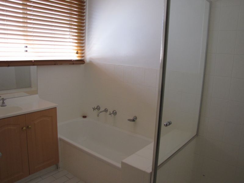 2A Vale Street, Moe VIC 3825