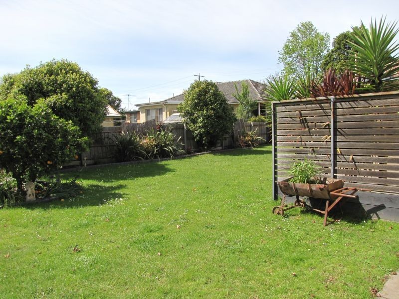 2A Vale Street, Moe VIC 3825