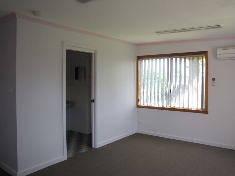 2A Vale Street, Moe VIC 3825