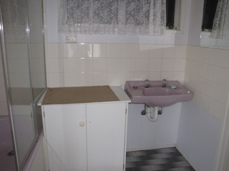 2A Vale Street, Moe VIC 3825