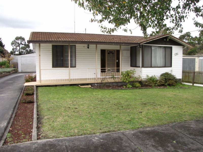2 Yinnar Street, Newborough VIC 3825