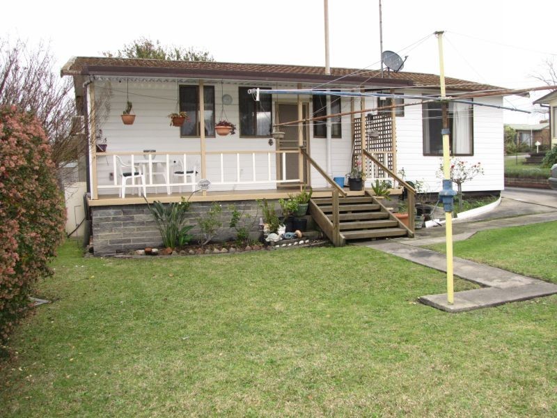 2 Yinnar Street, Newborough VIC 3825