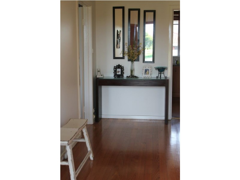 28 Old Sale Road, Moe VIC 3825