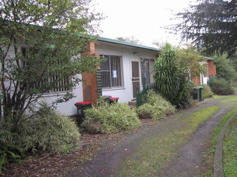 1-4,11 Durham Road, Newborough VIC 3825