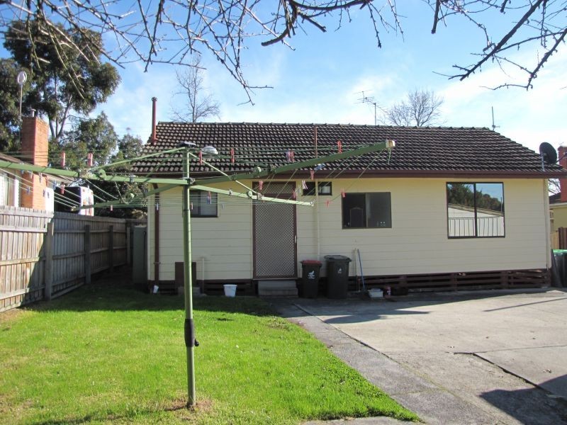 9 Henry Street, Moe VIC 3825