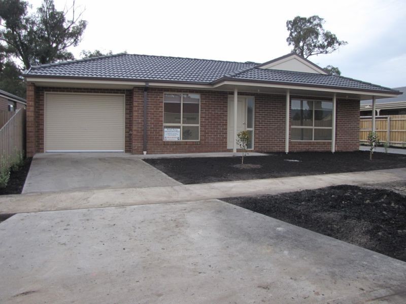 1/49 Sweetwater Place, Moe VIC 3825