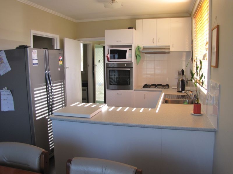 17 William Street, Newborough VIC 3825