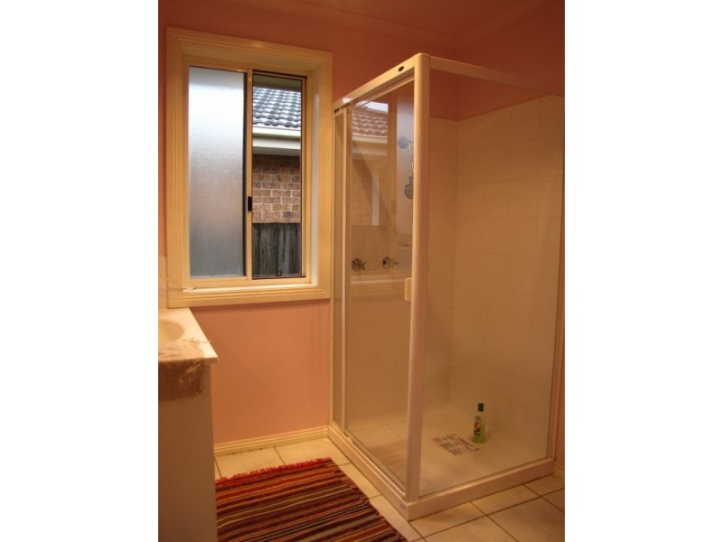 60 Dinwoodie Drive, Newborough VIC 3825