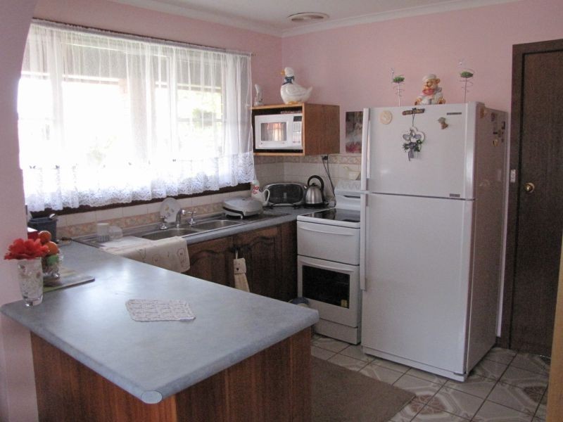 11 Bubb Street, Moe VIC 3825