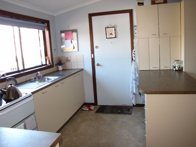 12 Durham Road, Newborough VIC 3825