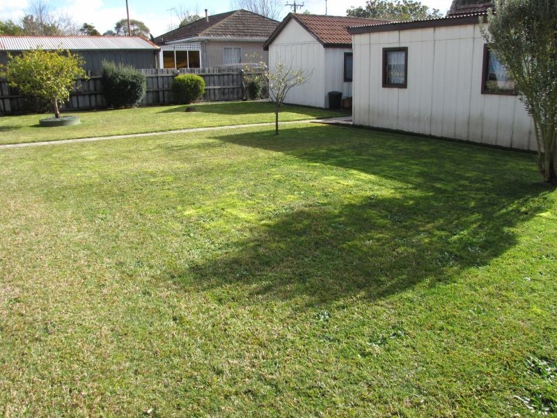 67 Hennessey Street, Moe VIC 3825