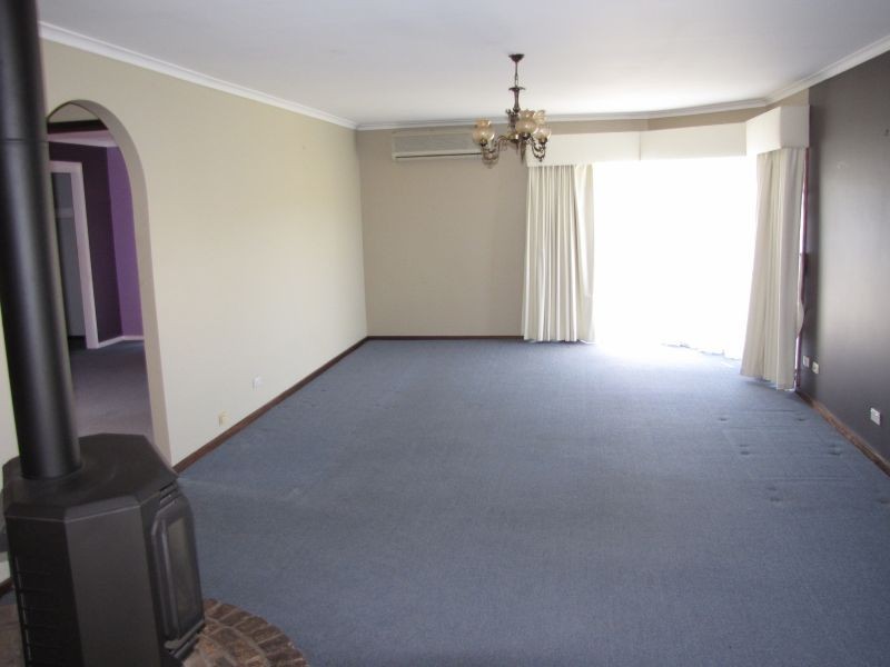 20 Stirling Street, Moe VIC 3825