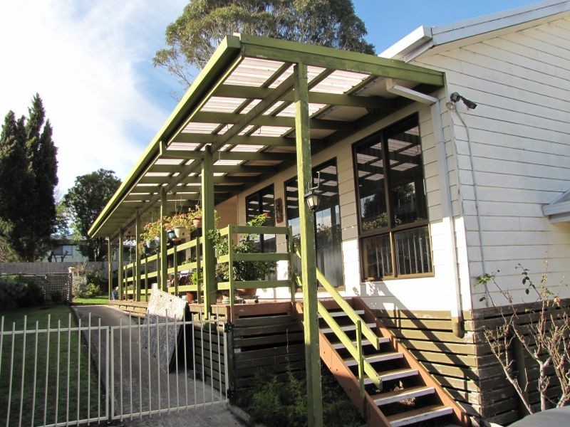 2/34 Cross Street, Newborough VIC 3825