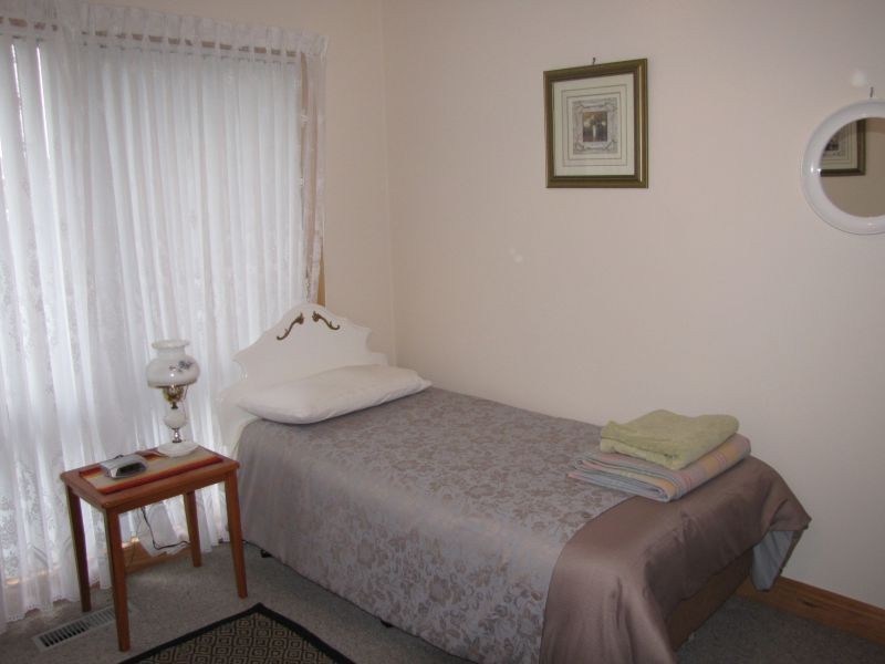 2/34 Cross Street, Newborough VIC 3825