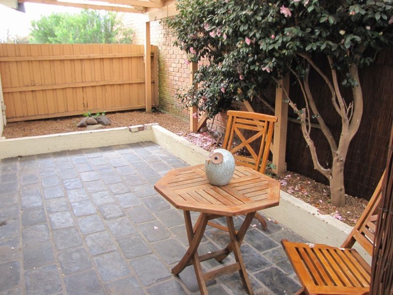 8 Colli Drive, Newborough VIC 3825
