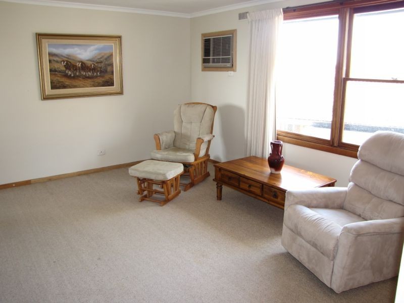 1 Avro Court, Moe VIC 3825