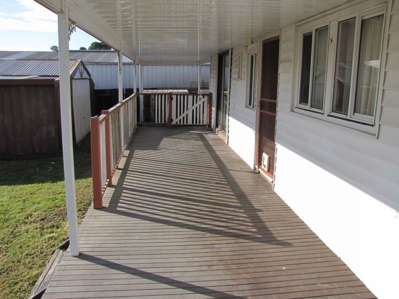 146 Narracan Drive, Newborough VIC 3825