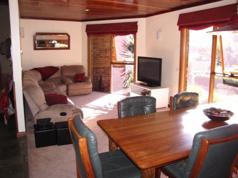 33 Pinnacle Drive, Rawson VIC 3825