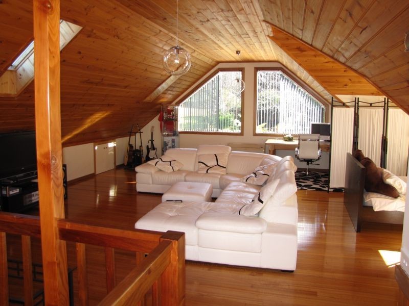 33 Pinnacle Drive, Rawson VIC 3825