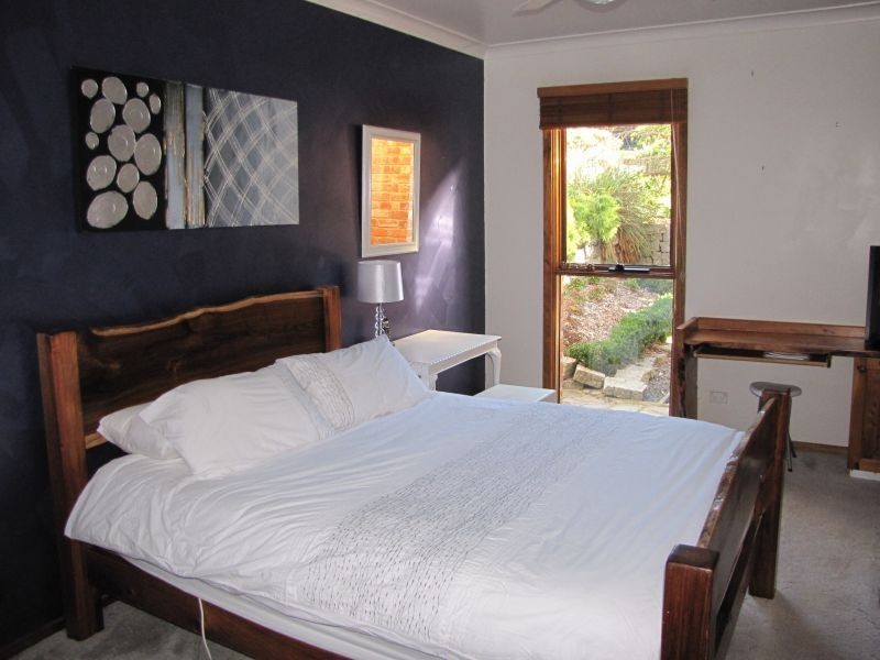 33 Pinnacle Drive, Rawson VIC 3825