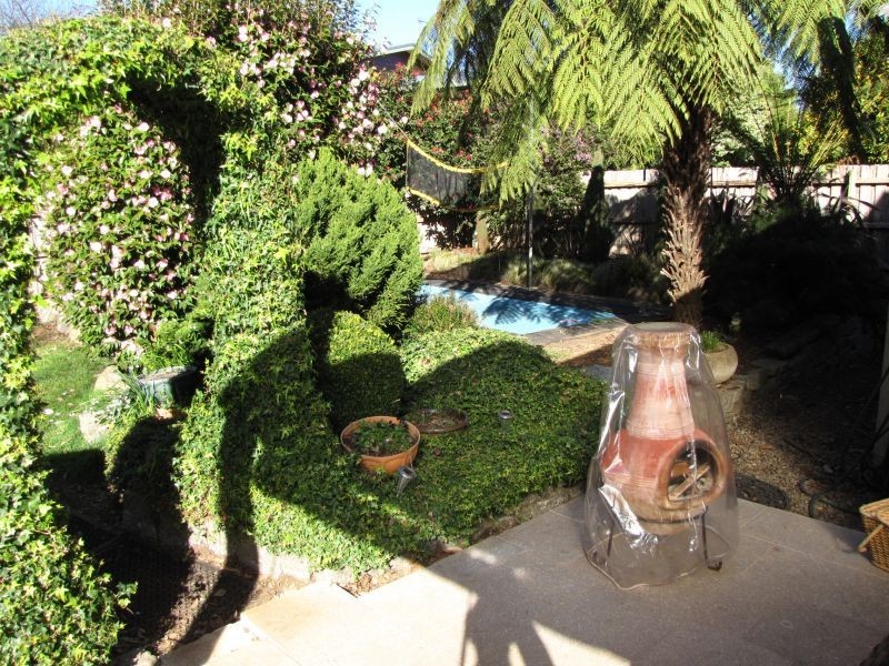 33 Pinnacle Drive, Rawson VIC 3825