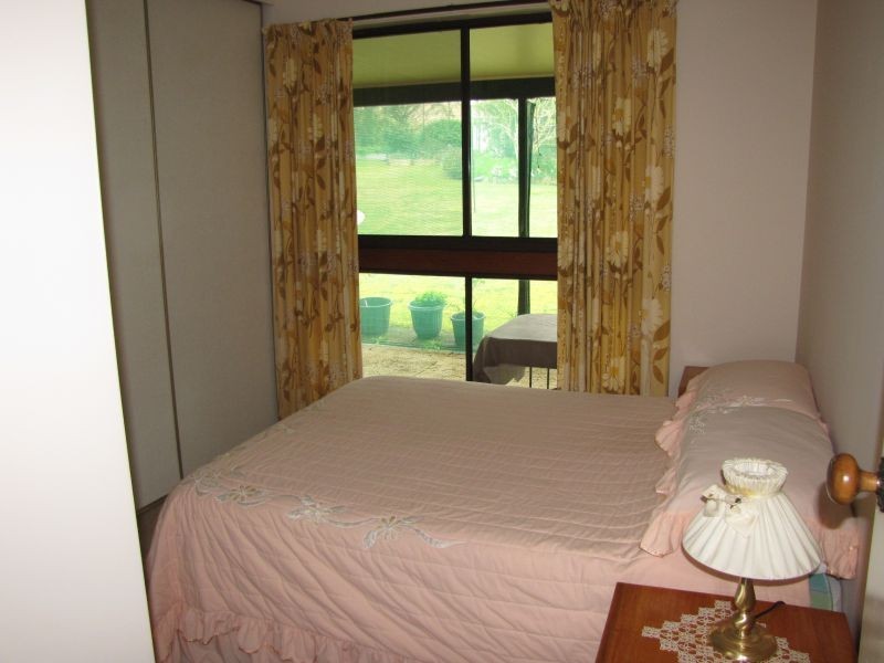 42 Fairway Drive, Newborough VIC 3825