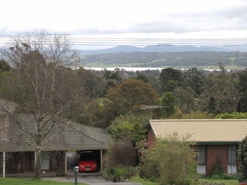 42 Fairway Drive, Newborough VIC 3825