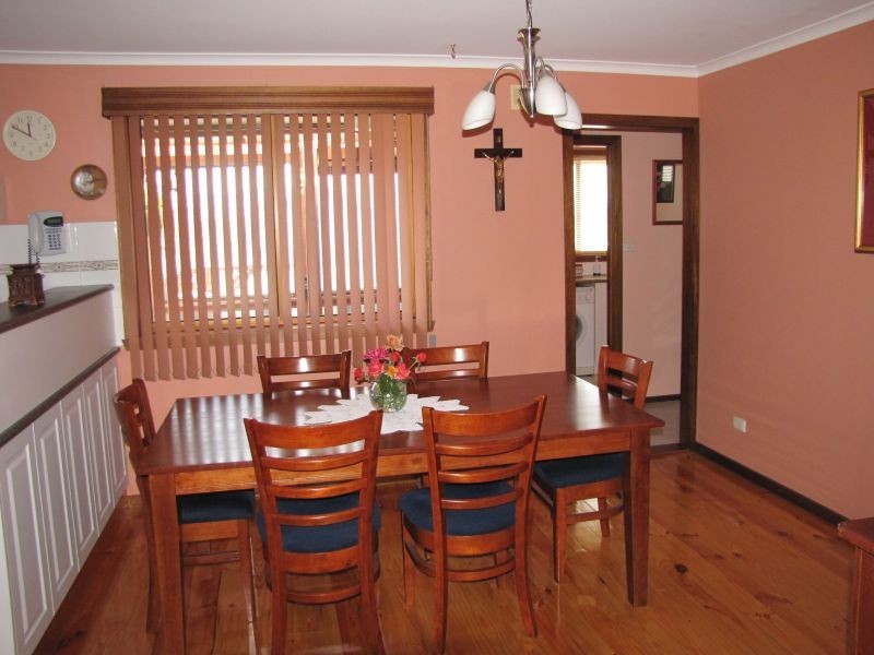 37 Shanahan Parade, Newborough VIC 3825