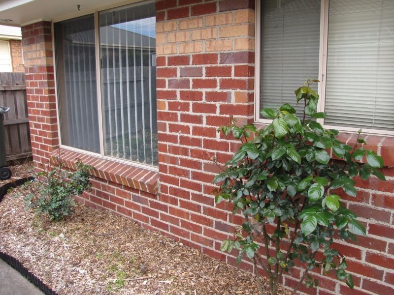 2, 2B Mitchells Road, Moe VIC 3825