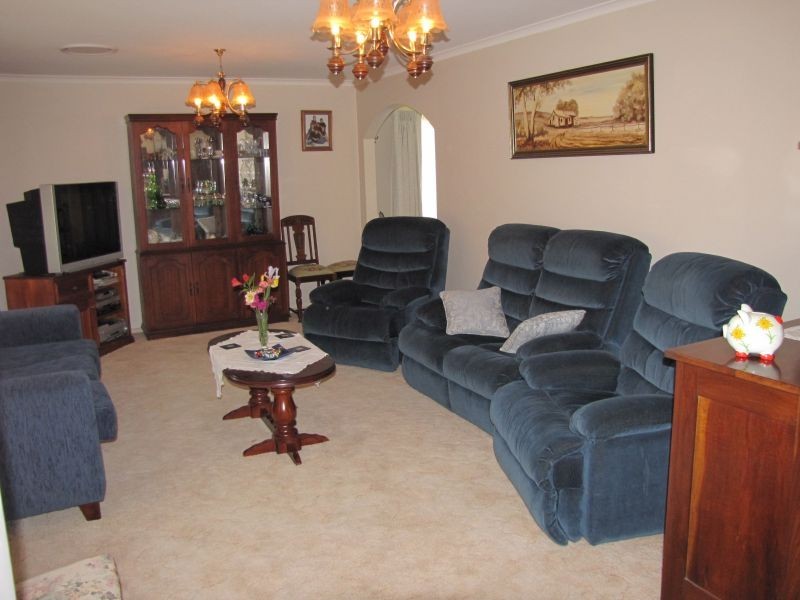 2B Haigh Street, Moe VIC 3825