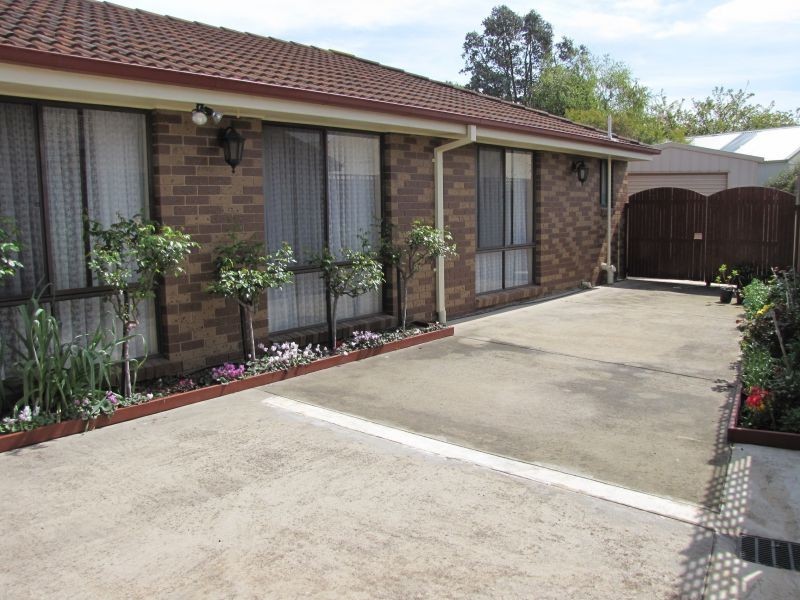 2B Haigh Street, Moe VIC 3825