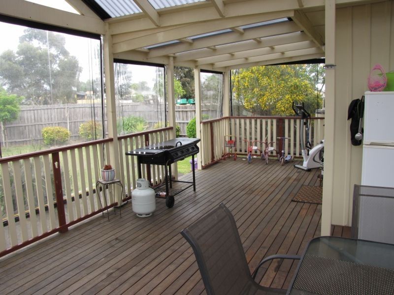 15 Trent Street, Newborough VIC 3825