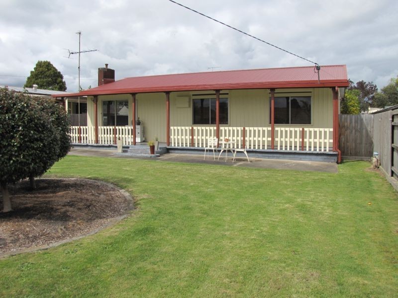 15 Trent Street, Newborough VIC 3825