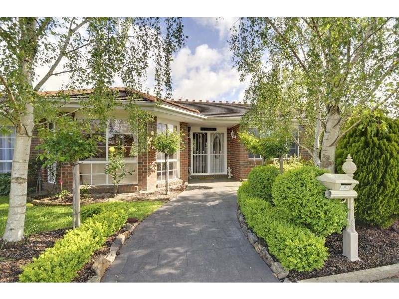 11 Shelton Street, Newborough VIC 3825