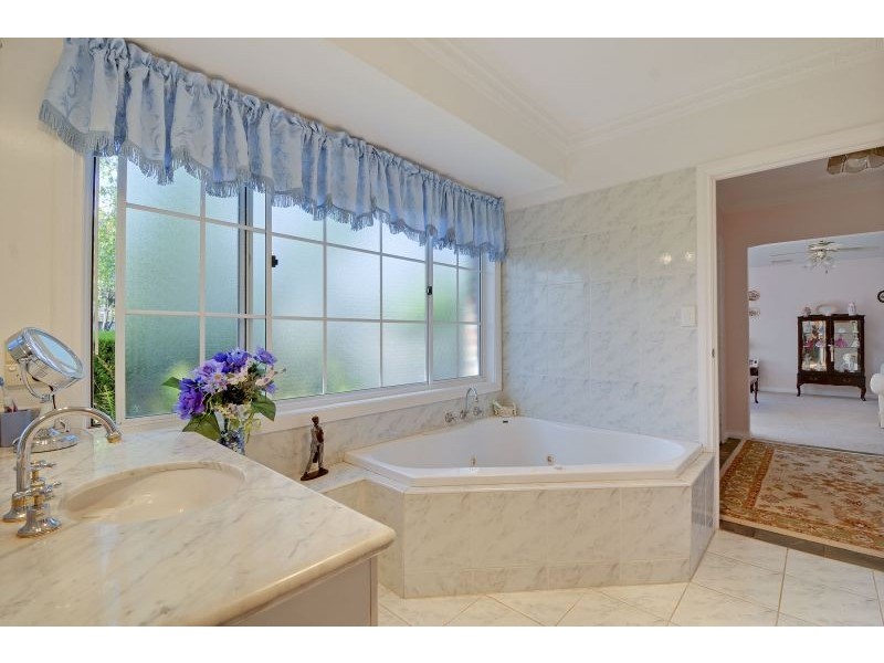 11 Shelton Street, Newborough VIC 3825