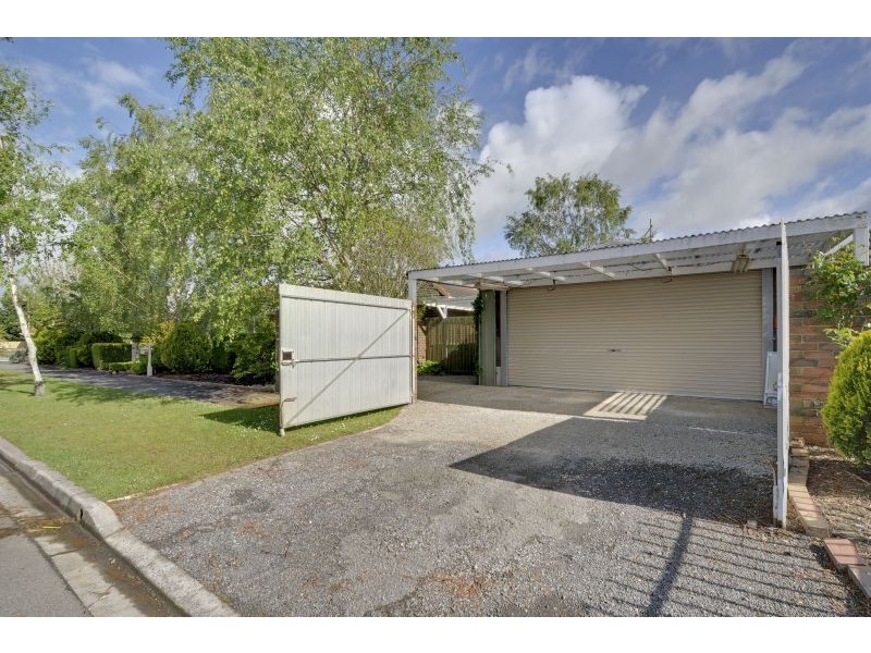 11 Shelton Street, Newborough VIC 3825