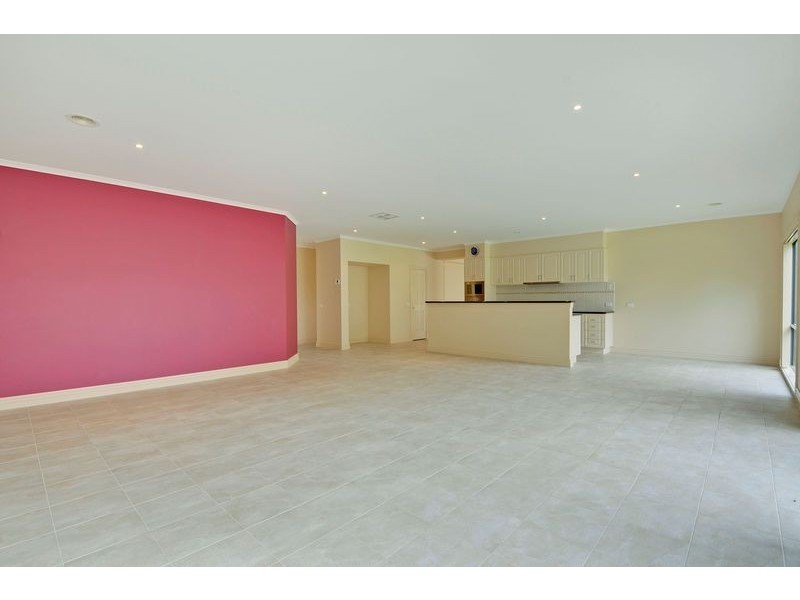 25 William Street, Newborough VIC 3825