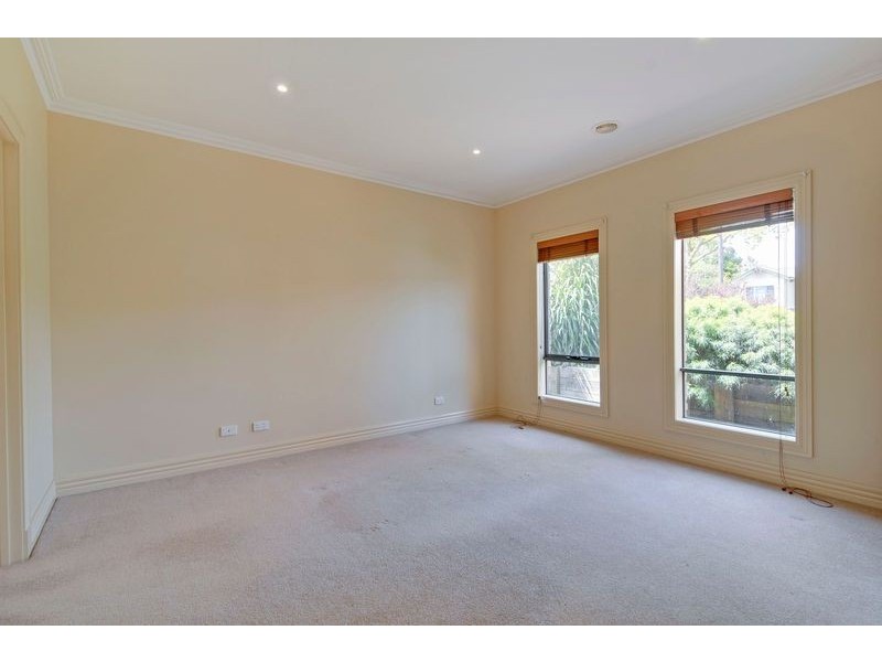 25 William Street, Newborough VIC 3825