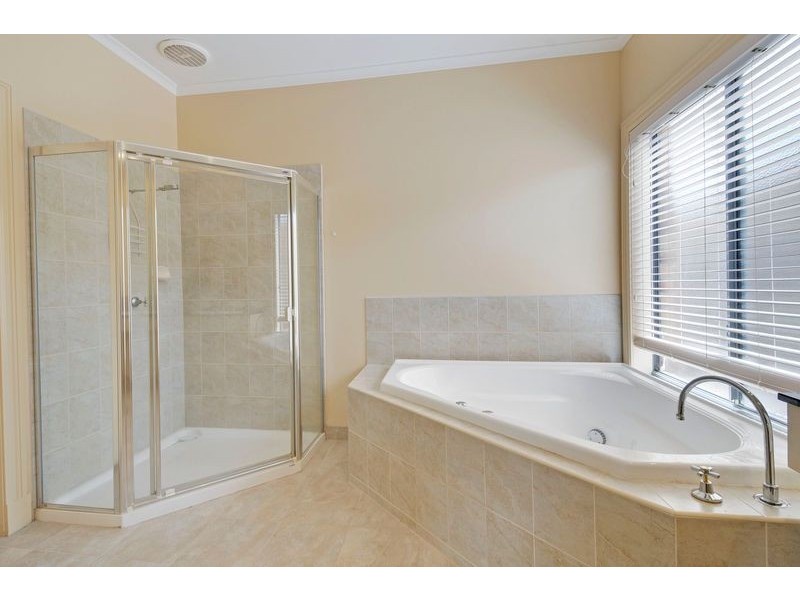 25 William Street, Newborough VIC 3825