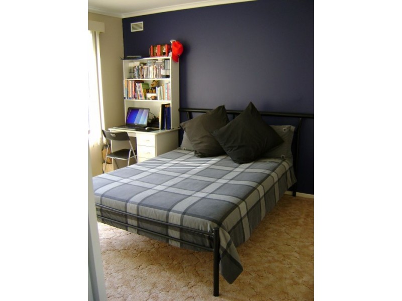 19 Western Avenue, Newborough VIC 3825