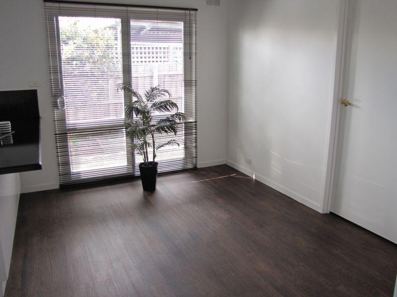 4 Purvis Street, Moe VIC 3825