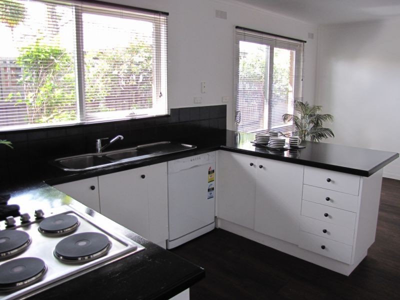 4 Purvis Street, Moe VIC 3825