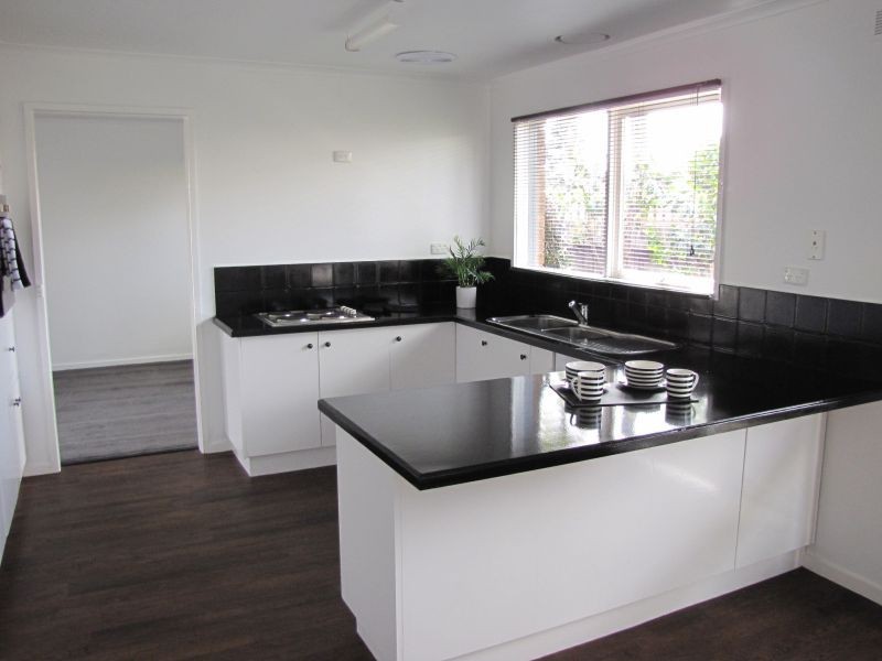 4 Purvis Street, Moe VIC 3825